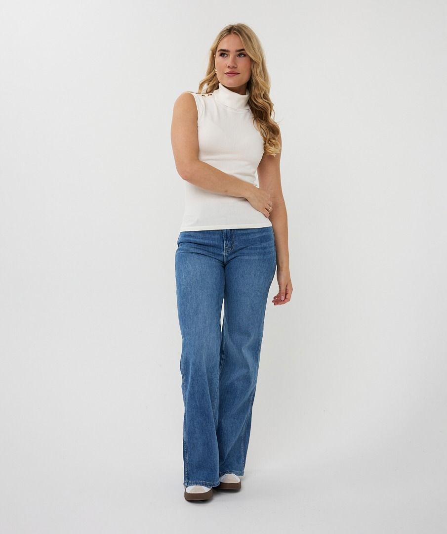 Sleeveless Basic Knit Sweater