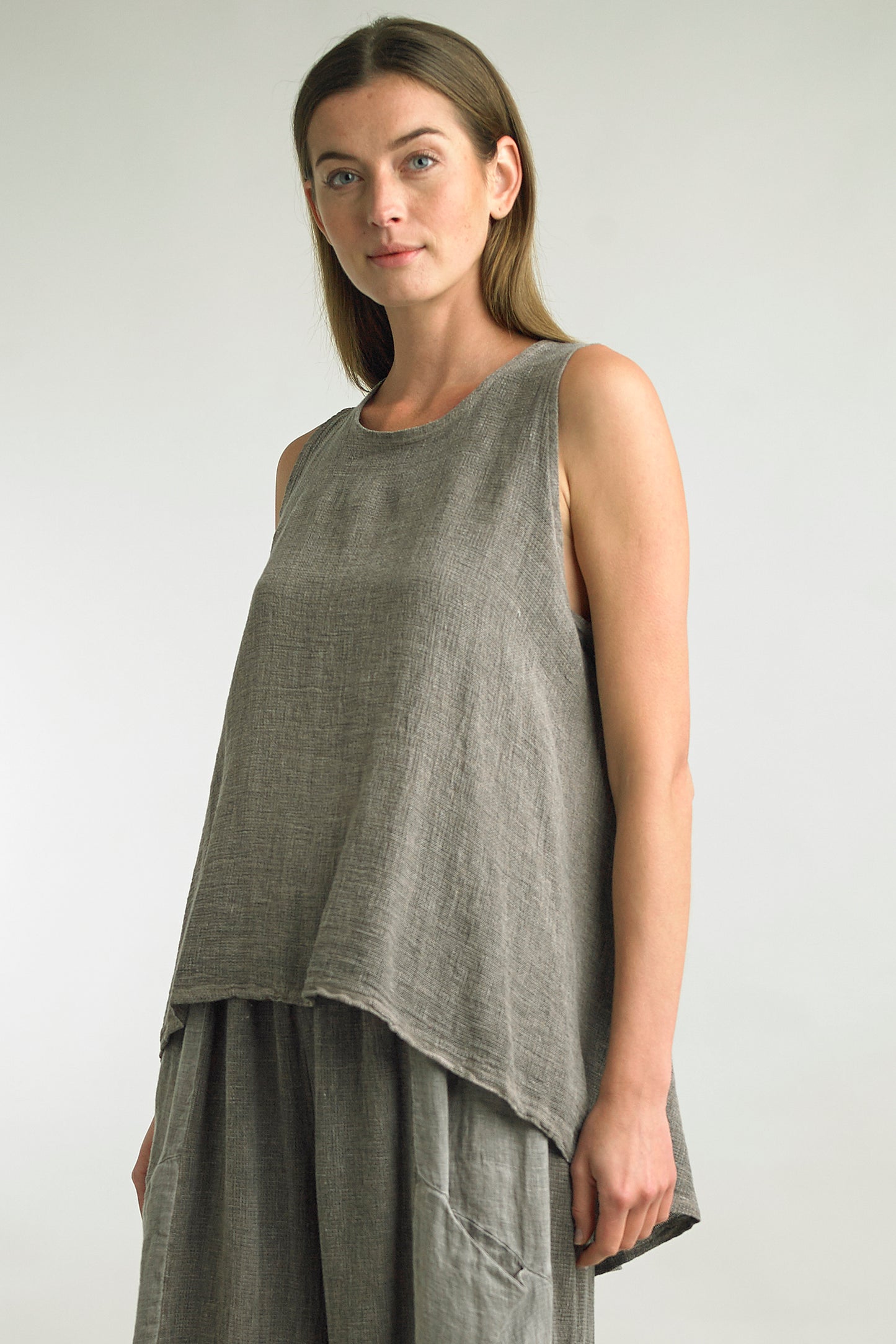 High Low Sleeveless Linen Top
