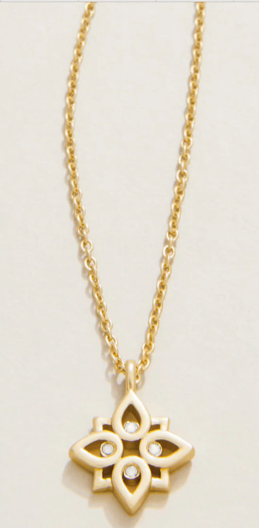 Sea La Vie Never Give Up/Lotus Necklace