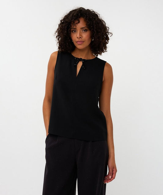 Bow Brooch Short Sleeve Top