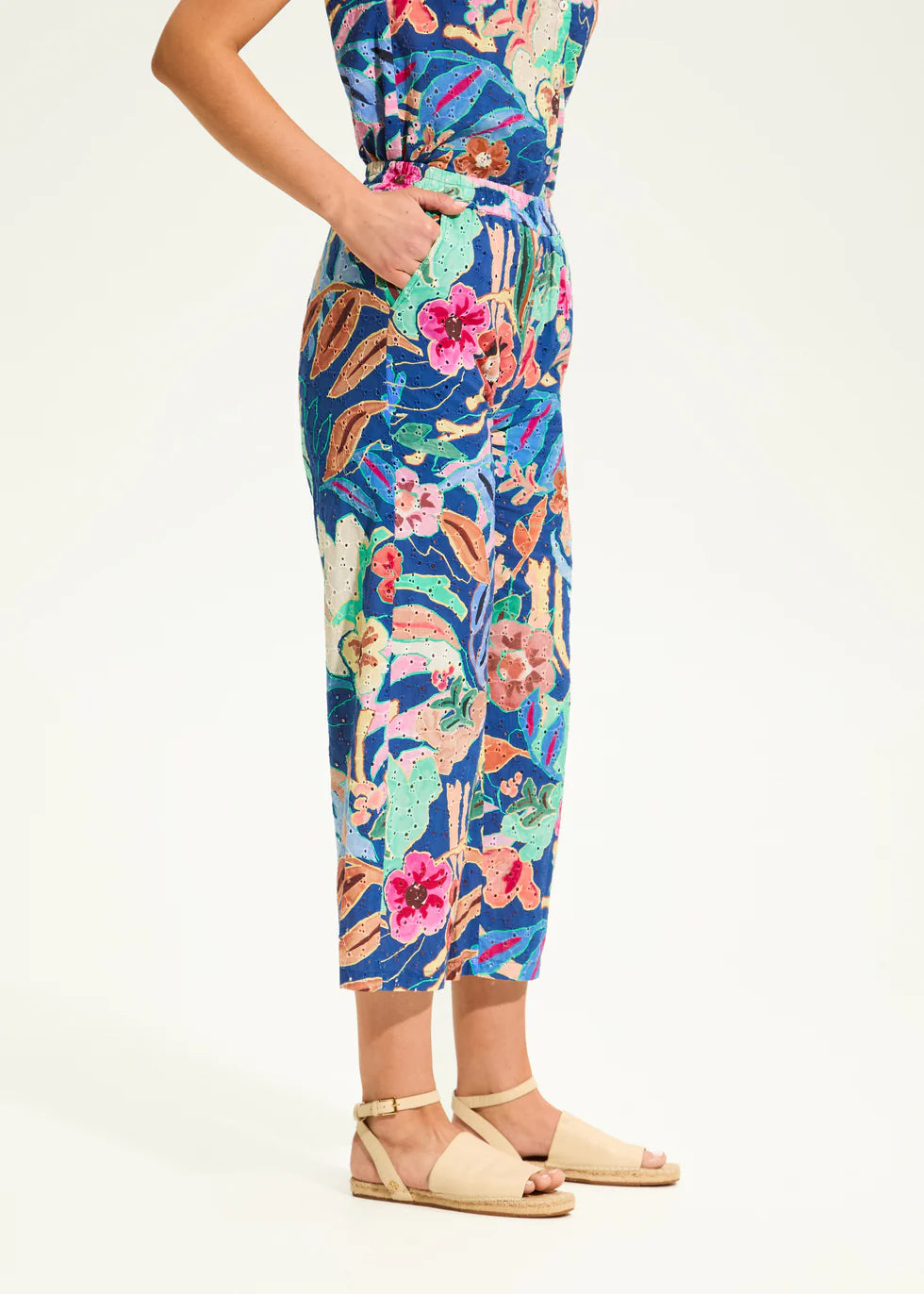 Printed Pull On Eyelet Wide Leg Crop Pant