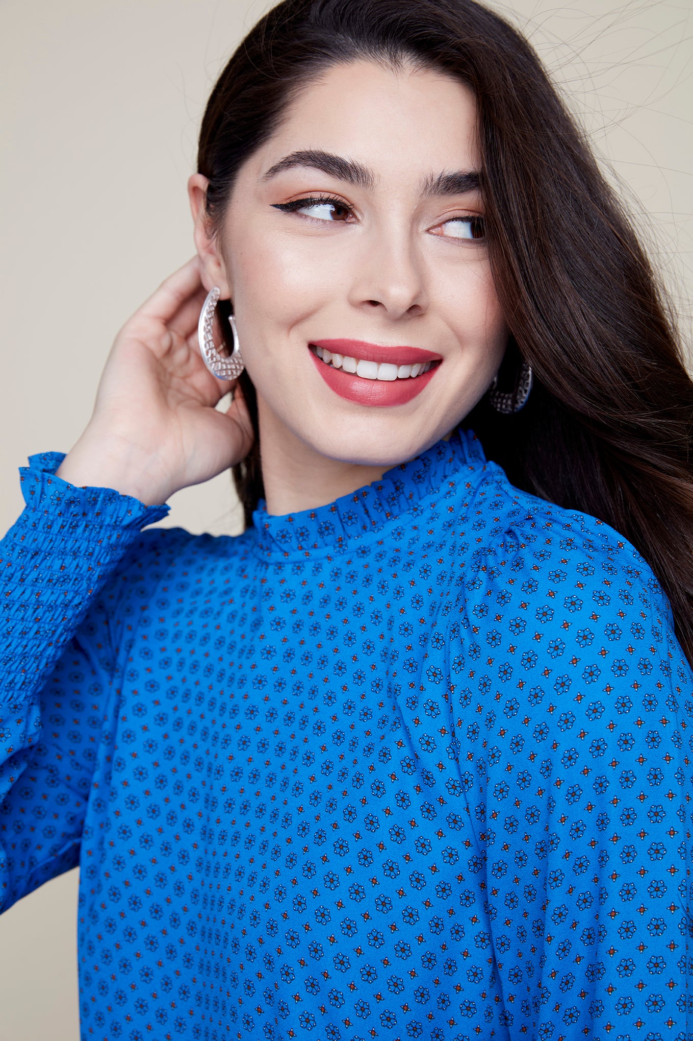 Printed Cinch Wrist Blouse