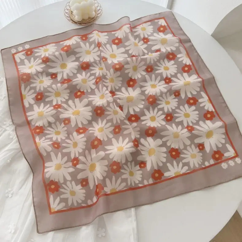 Daisy Print Silky Feeling Bandana Scarf