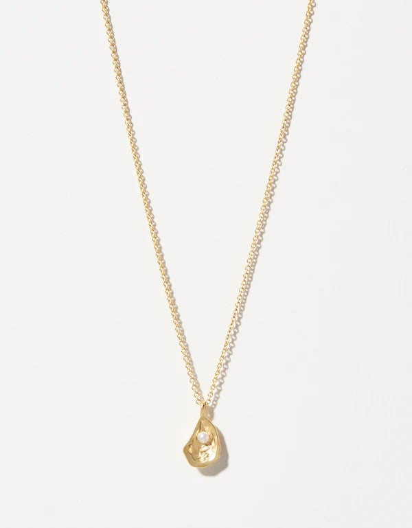 Seas the Day Oyster Necklace