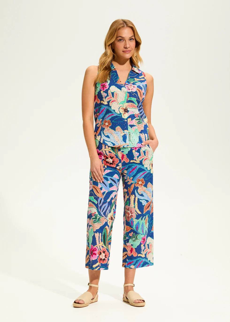 Printed Pull On Eyelet Wide Leg Crop Pant